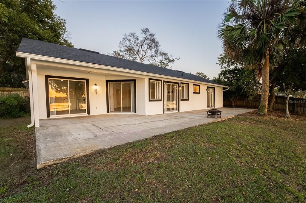 For Rent: $2,500 (3 beds, 2 baths, 1349 Square Feet)