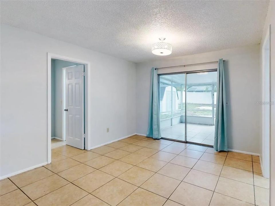 For Sale: $350,000 (4 beds, 2 baths, 1668 Square Feet)