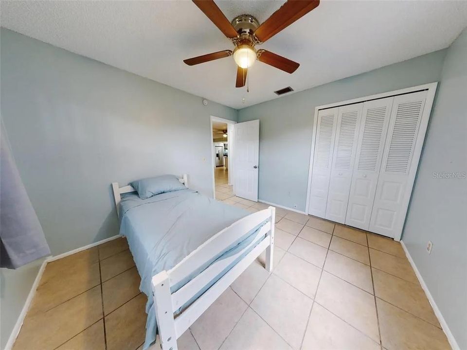 For Sale: $350,000 (4 beds, 2 baths, 1668 Square Feet)