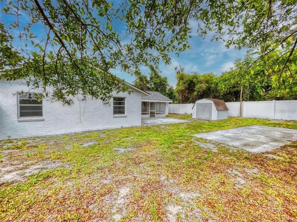 For Sale: $350,000 (4 beds, 2 baths, 1668 Square Feet)