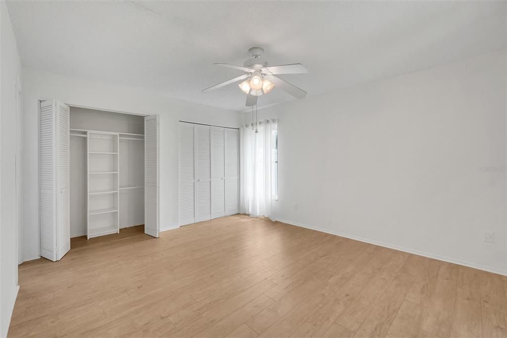 For Sale: $348,000 (2 beds, 2 baths, 1214 Square Feet)