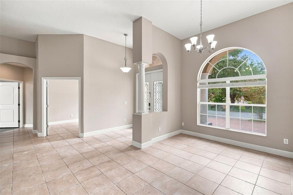 For Sale: $499,900 (4 beds, 3 baths, 2800 Square Feet)