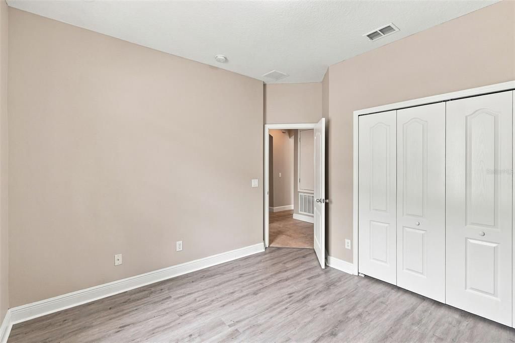 For Sale: $499,900 (4 beds, 3 baths, 2800 Square Feet)