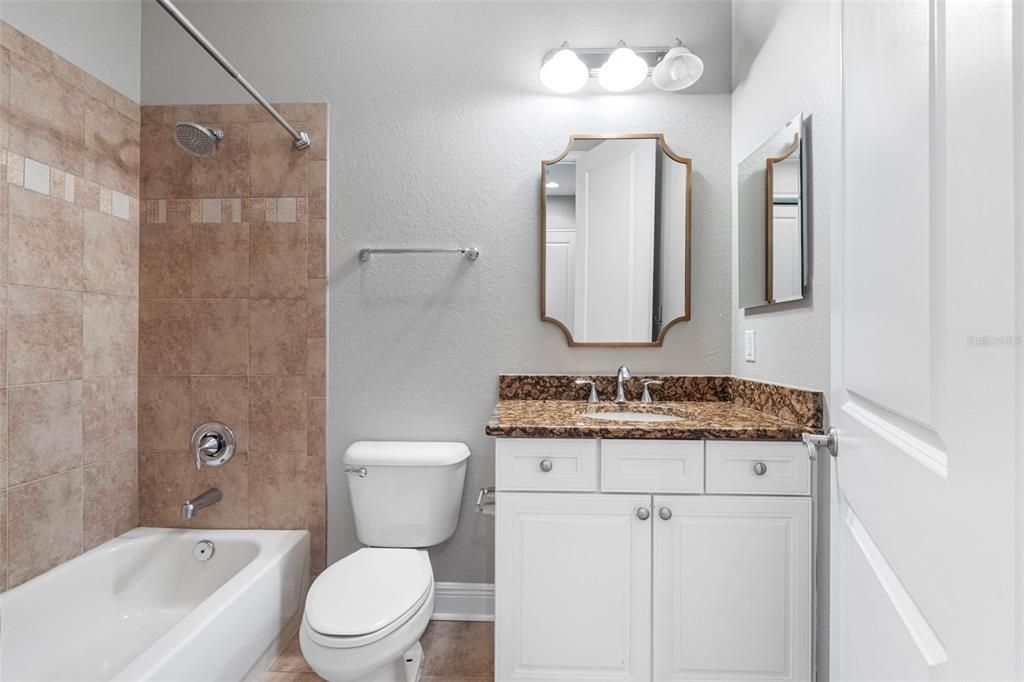 For Rent: $4,550 (3 beds, 2 baths, 1884 Square Feet)