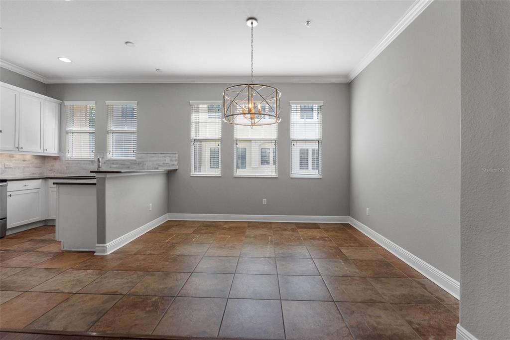 For Rent: $4,550 (3 beds, 2 baths, 1884 Square Feet)
