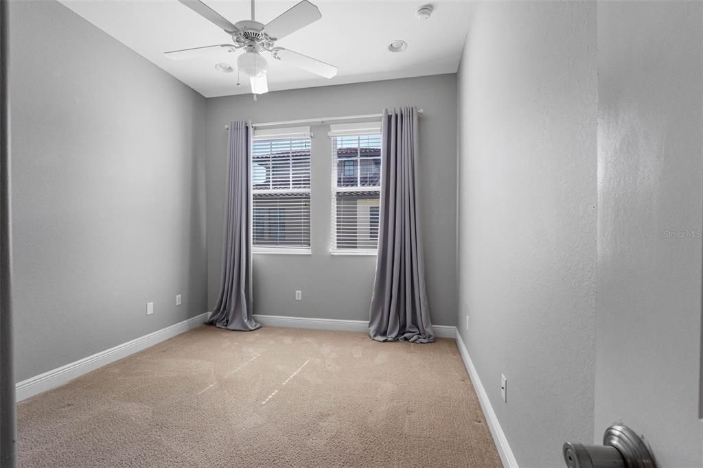 For Rent: $4,550 (3 beds, 2 baths, 1884 Square Feet)