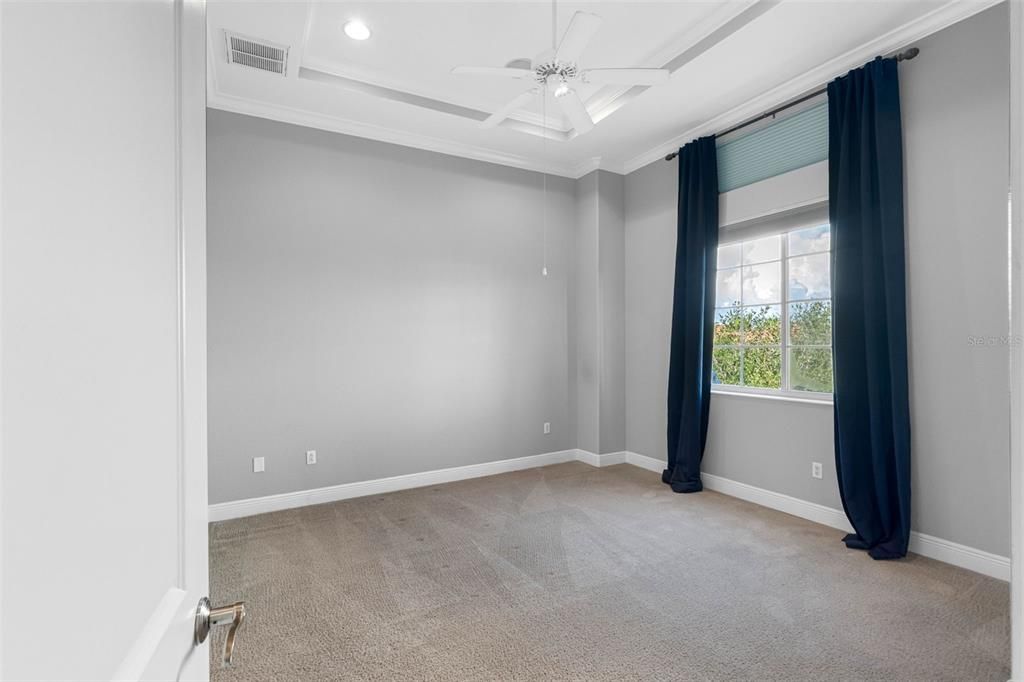 For Rent: $4,550 (3 beds, 2 baths, 1884 Square Feet)