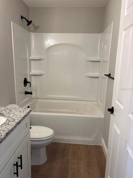 For Sale: $239,900 (3 beds, 2 baths, 1405 Square Feet)