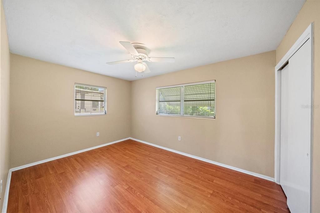 Activo con contrato: $400,000 (3 camas, 2 baños, 1356 Pies cuadrados)