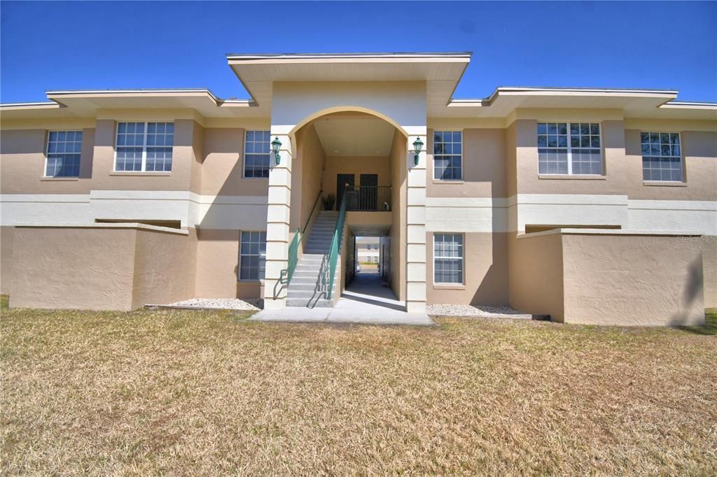 For Rent: $1,400 (2 beds, 2 baths, 1017 Square Feet)