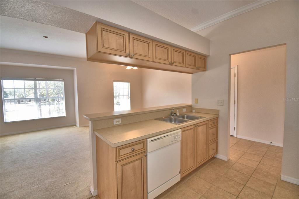 For Rent: $1,400 (2 beds, 2 baths, 1017 Square Feet)