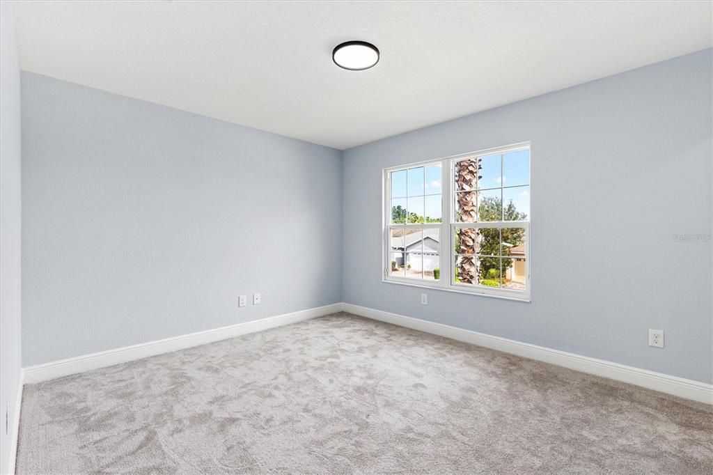 For Sale: $349,900 (4 beds, 2 baths, 2368 Square Feet)