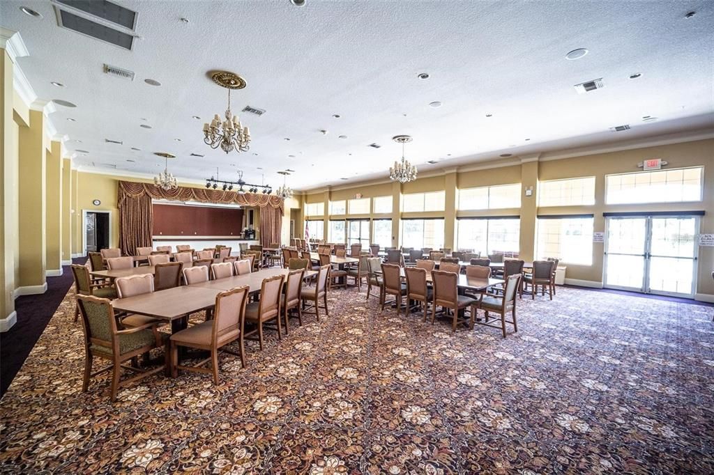 For Sale: $349,900 (4 beds, 2 baths, 2368 Square Feet)