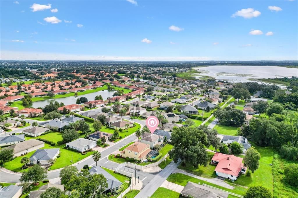 For Sale: $349,900 (4 beds, 2 baths, 2368 Square Feet)