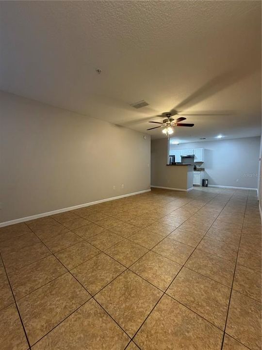 For Rent: $1,650 (2 beds, 2 baths, 996 Square Feet)