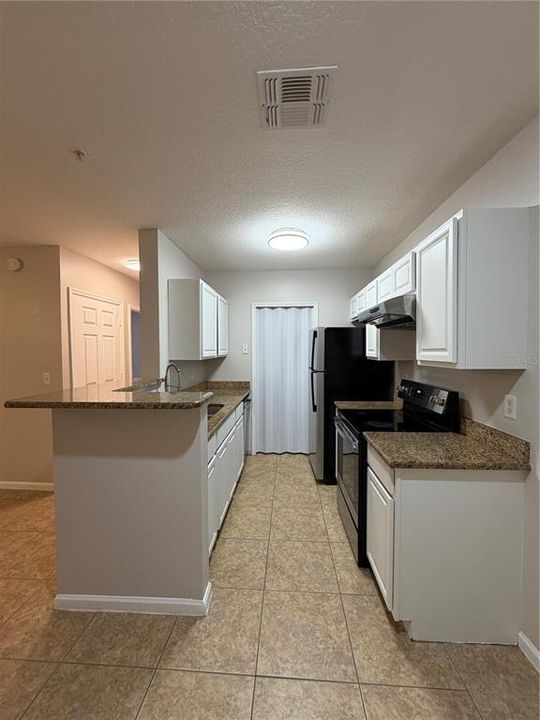 For Rent: $1,650 (2 beds, 2 baths, 996 Square Feet)