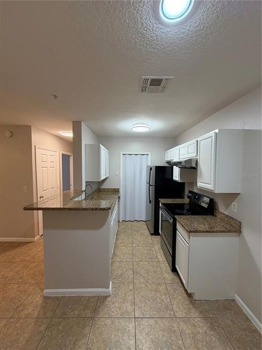 For Rent: $1,650 (2 beds, 2 baths, 996 Square Feet)