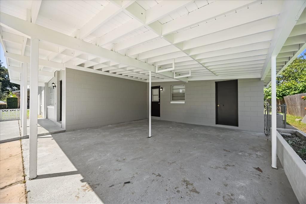 For Rent: $2,500 (4 beds, 2 baths, 1627 Square Feet)