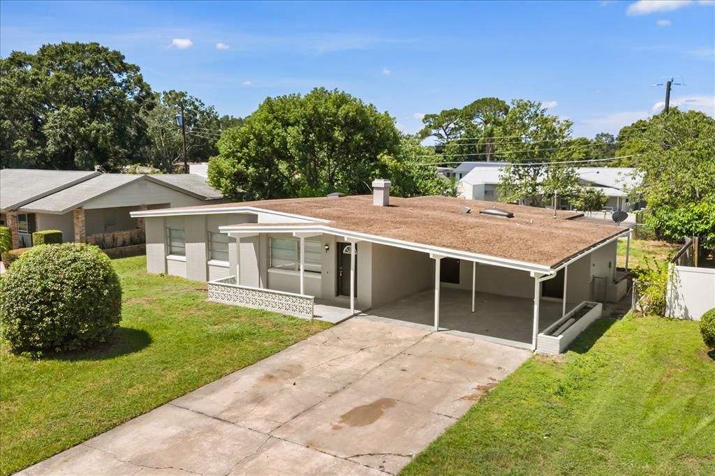 For Rent: $2,500 (4 beds, 2 baths, 1627 Square Feet)