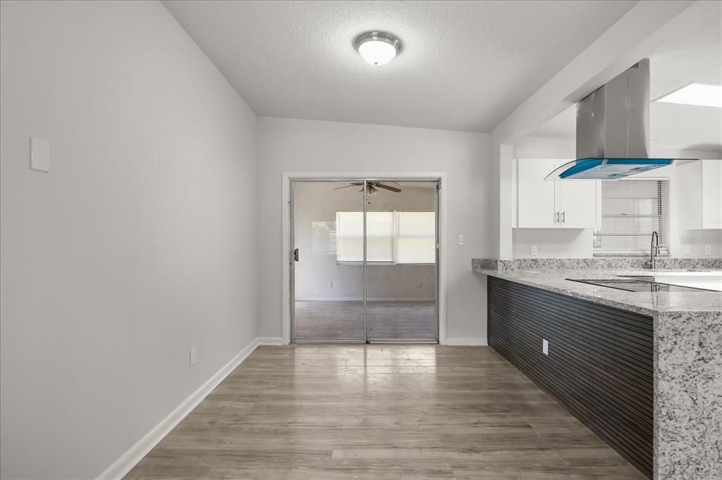 For Rent: $2,500 (4 beds, 2 baths, 1627 Square Feet)