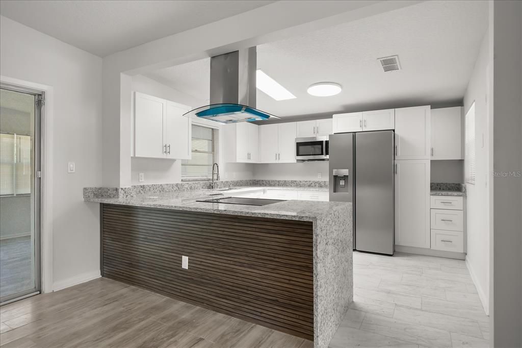 For Rent: $2,500 (4 beds, 2 baths, 1627 Square Feet)