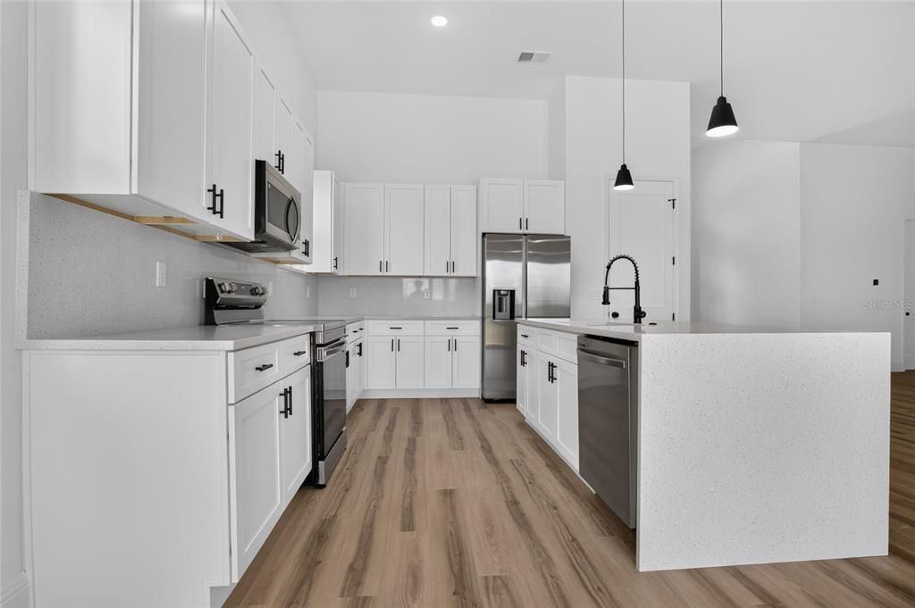 For Sale: $439,000 (4 beds, 3 baths, 2346 Square Feet)