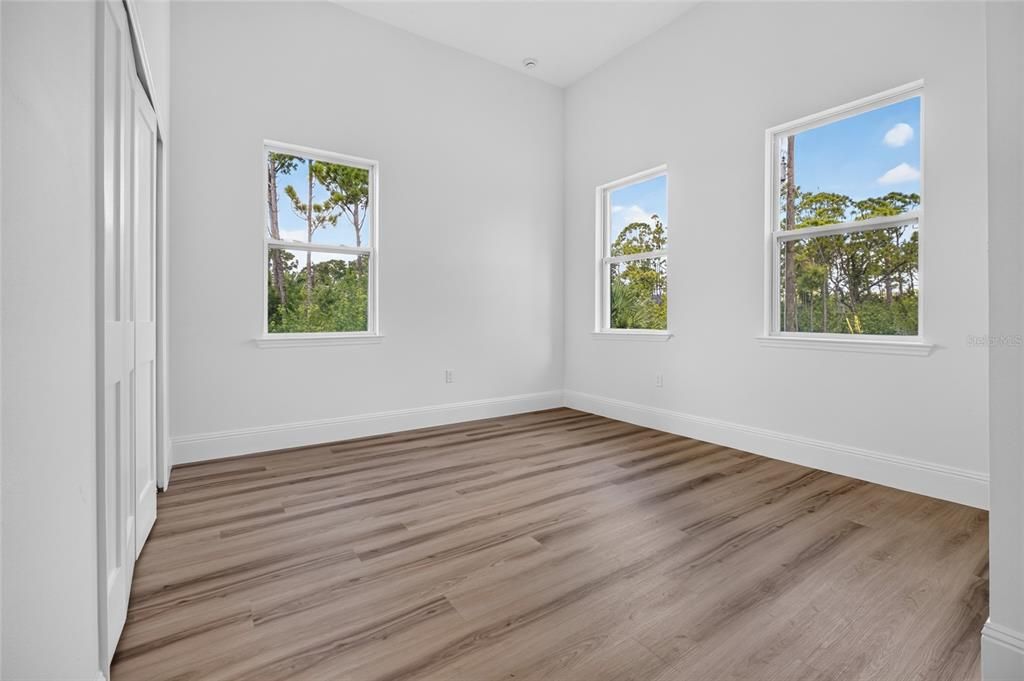 For Sale: $439,000 (4 beds, 3 baths, 2346 Square Feet)