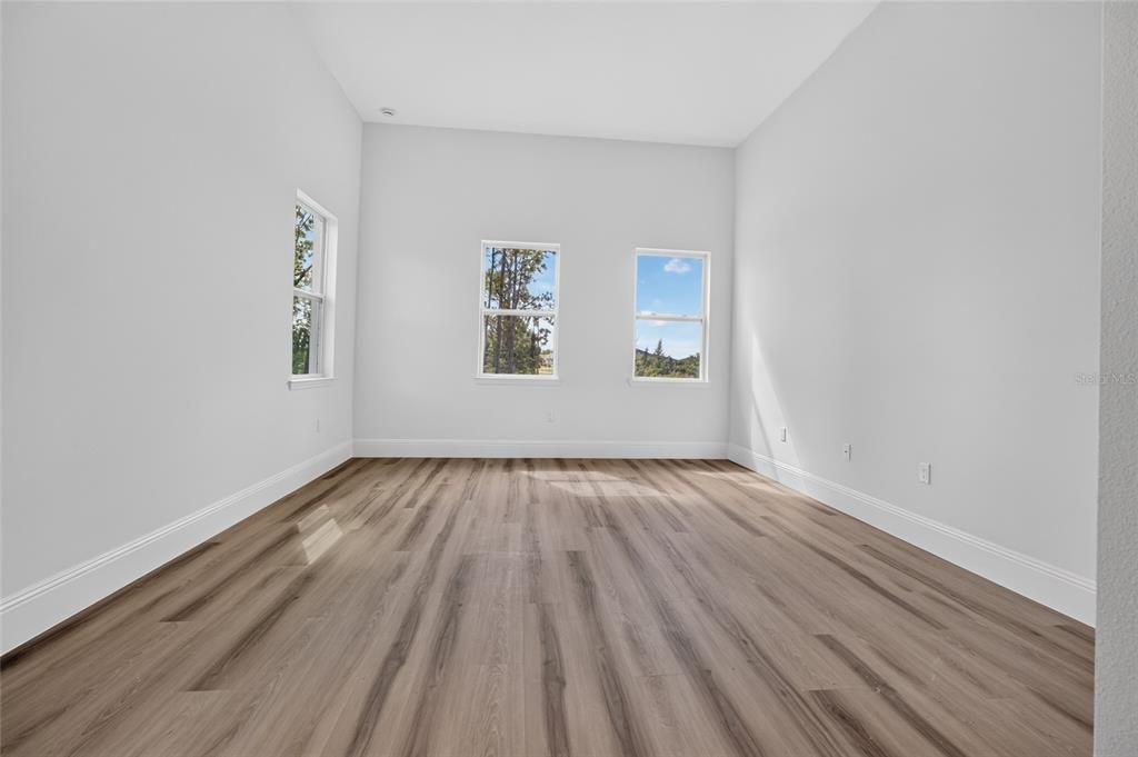 For Sale: $439,000 (4 beds, 3 baths, 2346 Square Feet)