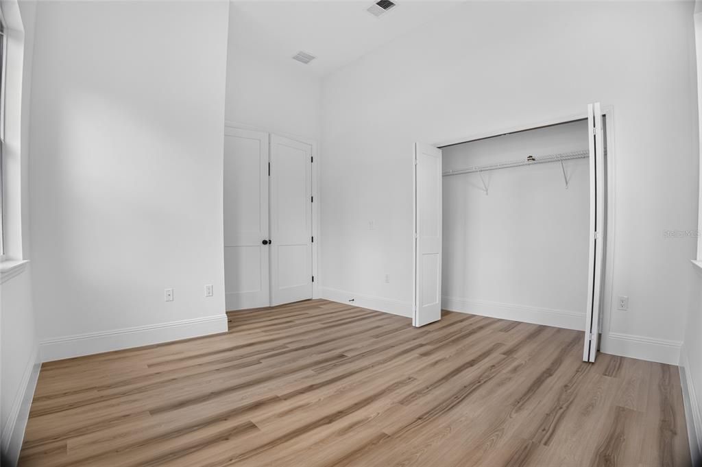 For Sale: $439,000 (4 beds, 3 baths, 2346 Square Feet)