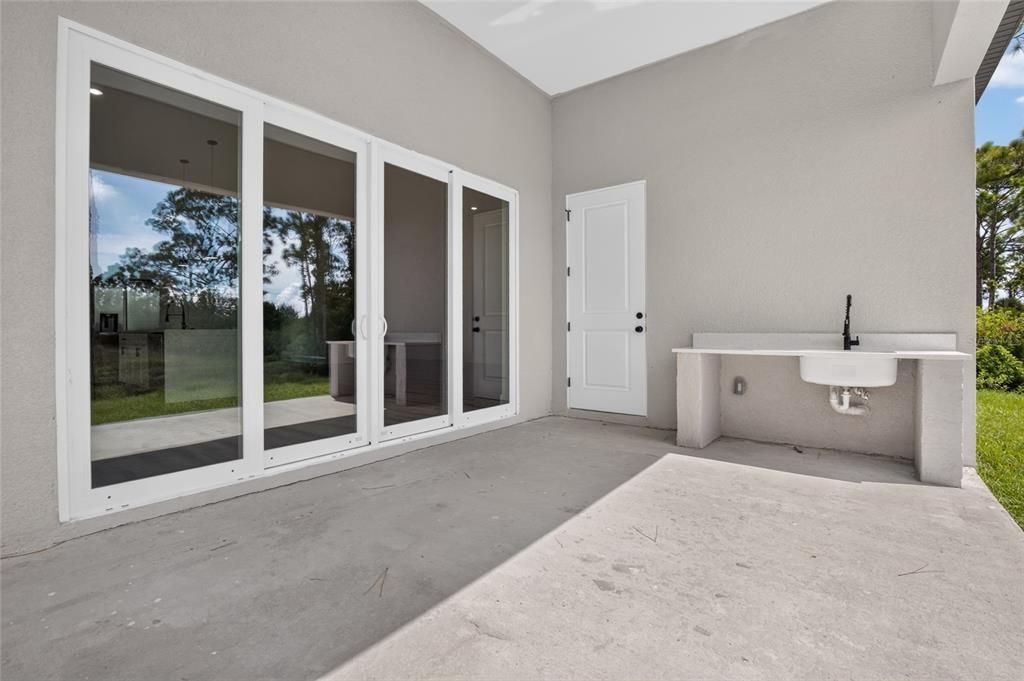 For Sale: $439,000 (4 beds, 3 baths, 2346 Square Feet)