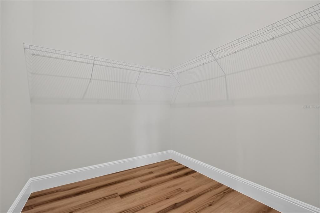 For Sale: $439,000 (4 beds, 3 baths, 2346 Square Feet)