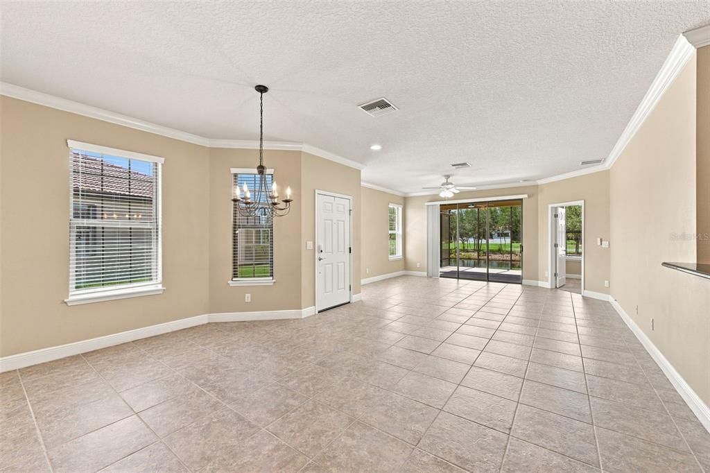 For Sale: $269,000 (2 beds, 2 baths, 1393 Square Feet)