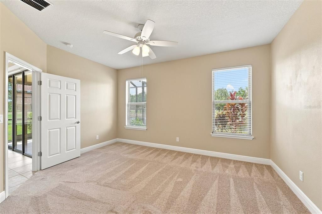 For Sale: $269,000 (2 beds, 2 baths, 1393 Square Feet)