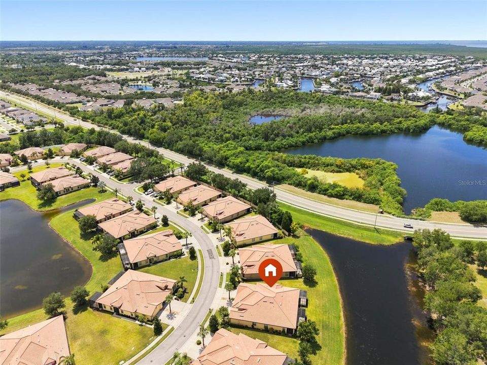 For Sale: $269,000 (2 beds, 2 baths, 1393 Square Feet)