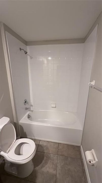 For Rent: $2,525 (4 beds, 2 baths, 1935 Square Feet)