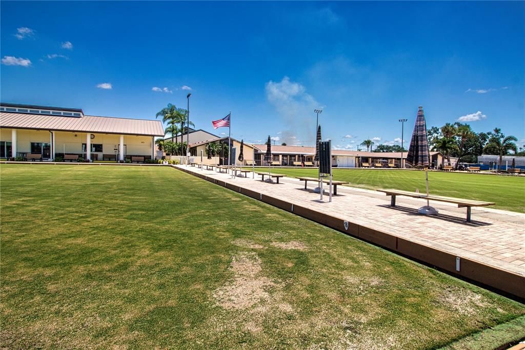 For Sale: $335,000 (2 beds, 2 baths, 1837 Square Feet)