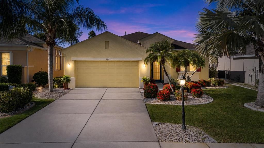 For Sale: $335,000 (2 beds, 2 baths, 1837 Square Feet)