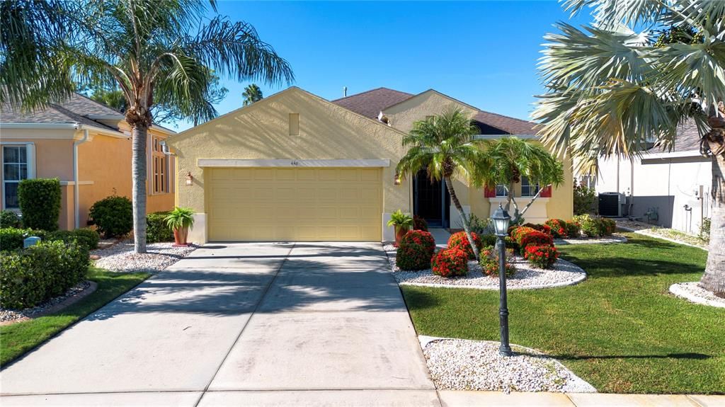 For Sale: $335,000 (2 beds, 2 baths, 1837 Square Feet)
