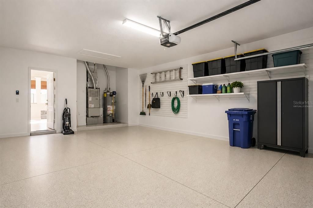 For Sale: $335,000 (2 beds, 2 baths, 1837 Square Feet)