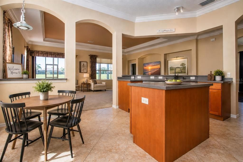 For Sale: $335,000 (2 beds, 2 baths, 1837 Square Feet)