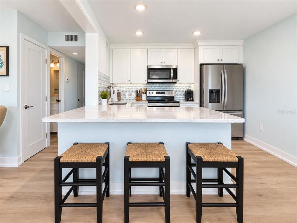 For Rent: $3,300 (2 beds, 2 baths, 1060 Square Feet)