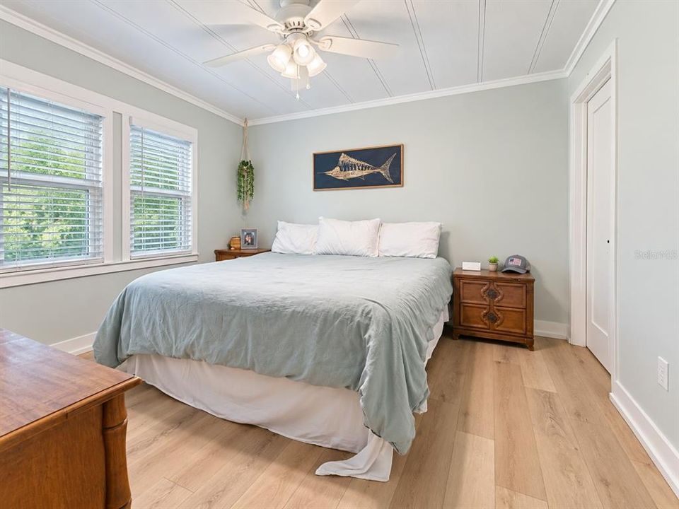 For Rent: $3,300 (2 beds, 2 baths, 1060 Square Feet)