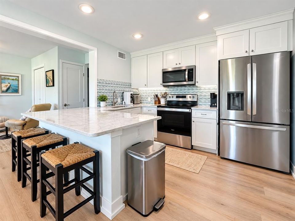 For Rent: $3,300 (2 beds, 2 baths, 1060 Square Feet)