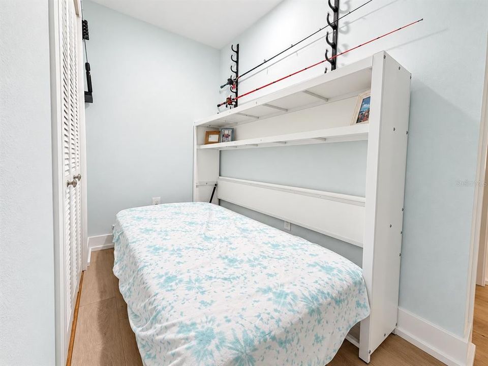 For Rent: $3,300 (2 beds, 2 baths, 1060 Square Feet)
