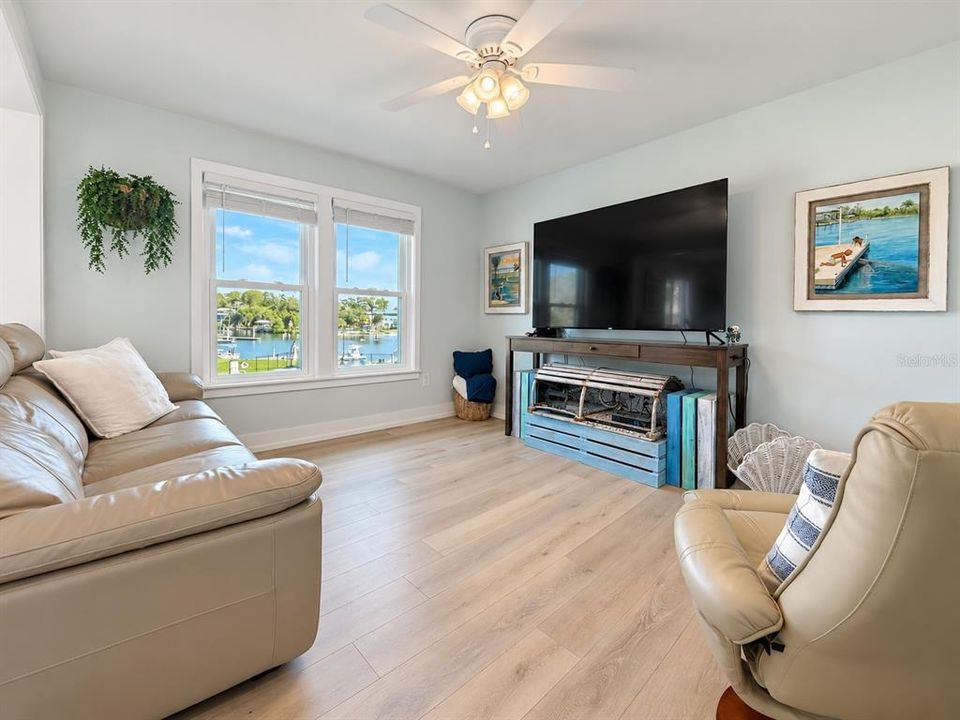 For Rent: $3,300 (2 beds, 2 baths, 1060 Square Feet)