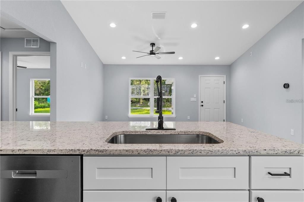 For Sale: $239,900 (3 beds, 2 baths, 1334 Square Feet)