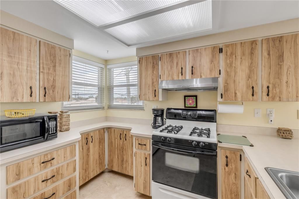 En Venta: $1,197,000 (3 camas, 3 baños, 2107 Pies cuadrados)
