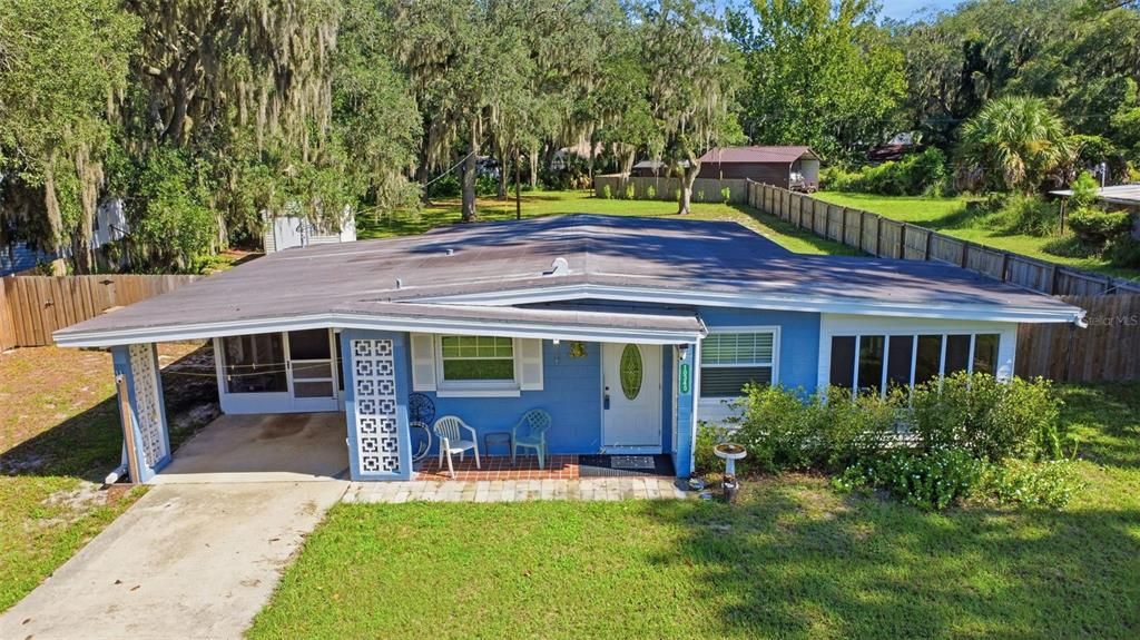 For Sale: $234,500 (2 beds, 1 baths, 936 Square Feet)