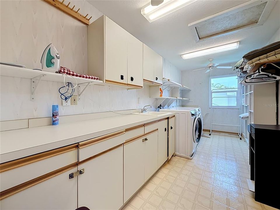 For Rent: $5,000 (4 beds, 3 baths, 3316 Square Feet)