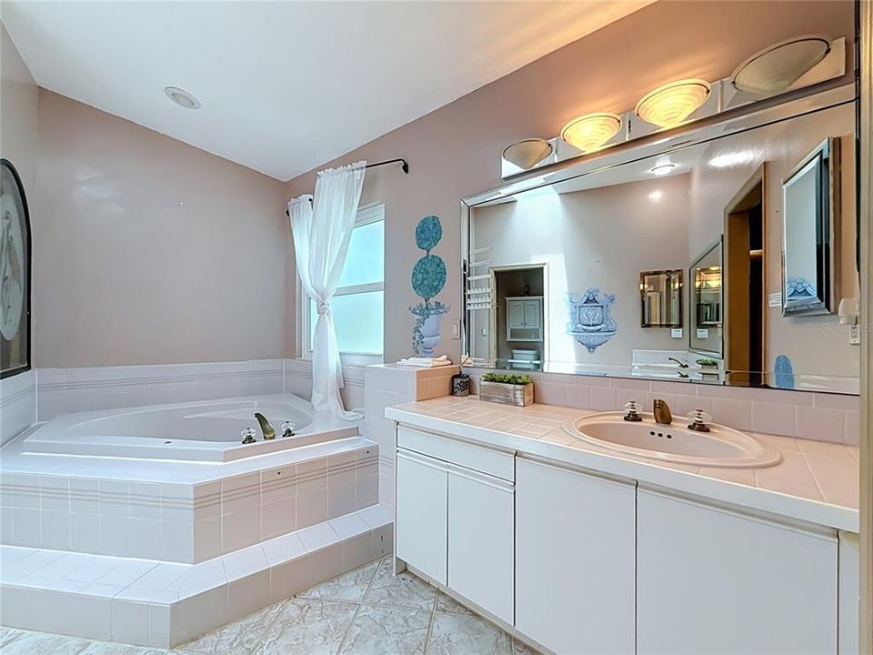 For Rent: $5,000 (4 beds, 3 baths, 3316 Square Feet)
